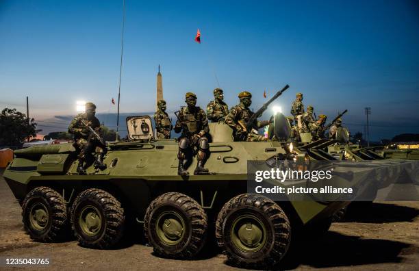 September 2021, Nicaragua, Managua: Nicaraguan Army soldiers in Russian tanks take part in a military parade marking the 42nd anniversary of the...