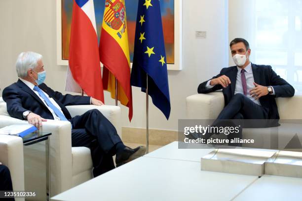 Madrid Spain; .- President of Chile, Sebastián Piñera, receives his Spanish counterpart Pedro Sánchez at the Moncloa Palace, during a tour of Europe...