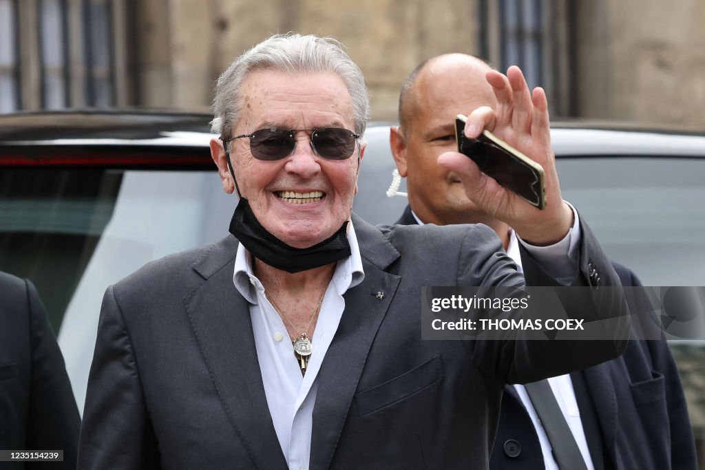 TOPSHOT-FRANCE-CINEMA-POLITICS-CELEBRITIES-FUNERAL