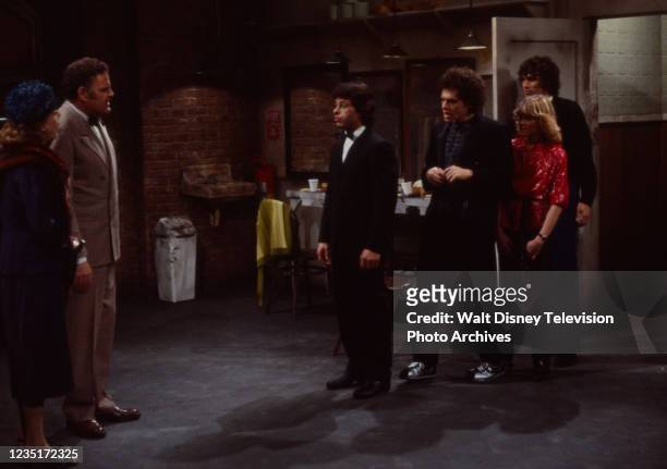 Ruth Manning, George S Irving, Jay Fenichel, Charles Fleischer, Elissa Leeds, Paul Provenza appearing in the ABC tv series 'Blue Jeans', episode...