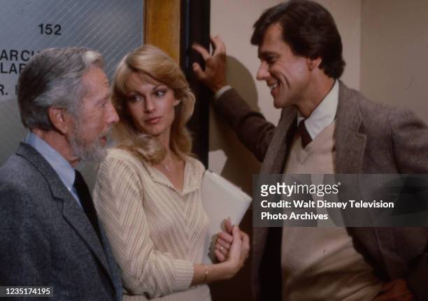 Los Angeles, CA Whit Bissell, Cyndy Garvey, Andrew Prine appearing in the ABC tv series 'Darkroom', episode 'Lost in Translation'.