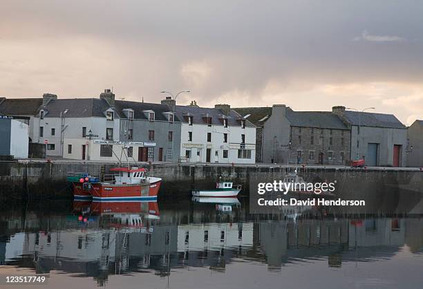 harbour, wick, scotland - david wicks stock pictures, royalty-free photos & images