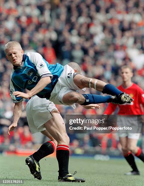 Manchester United v Manchester City - FA Carling Premiership Manchester United v Manchester City - FA Carling Premiership