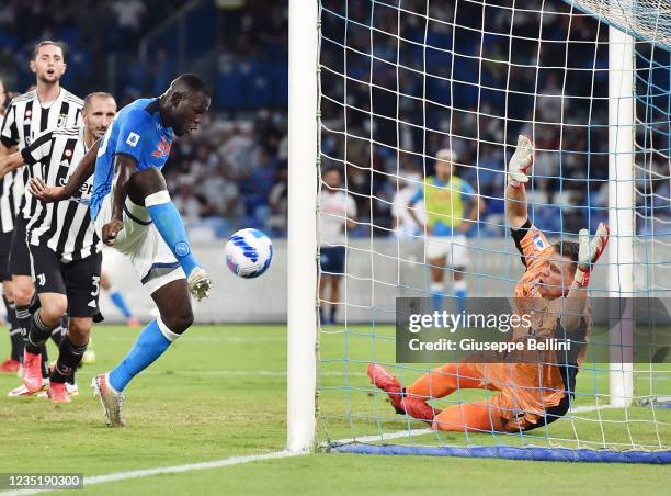 Kalidou Koulibaly of SSC Napoli scores goal 2-1 during the Serie A match between SSC Napoli and Juventus at Stadio Diego Armando Maradona on...