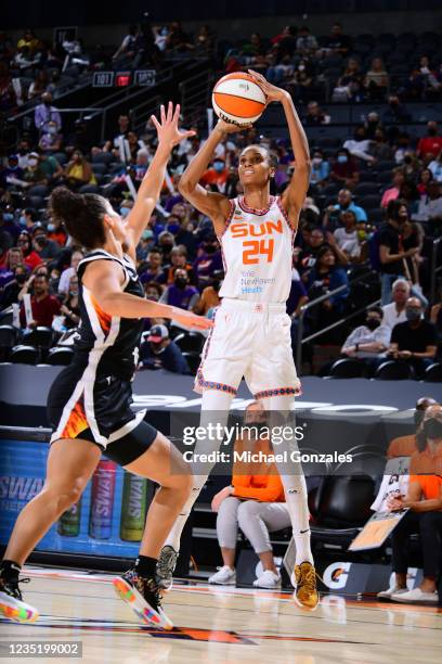 DeWanna Bonner of the Connecticut Sun shoots the ball against the Phoenix Mercury on September 11, 2021 at Footprint Center in Phoenix, Arizona. NOTE...