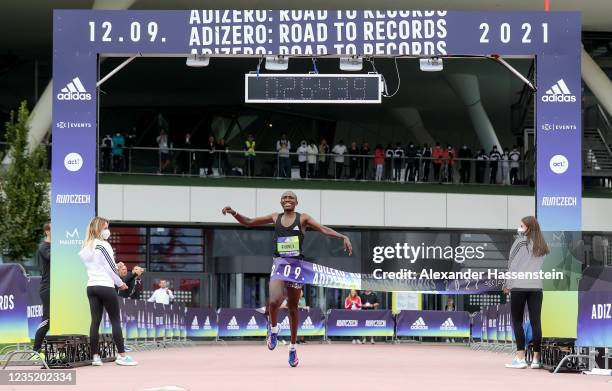 Rhonex Kipruto of Kenya wins the ADIZERO: ROAD TO RECORDS Men's 10km in a world leading time of 26:43 at adidas HQ on September 12, 2021 in...