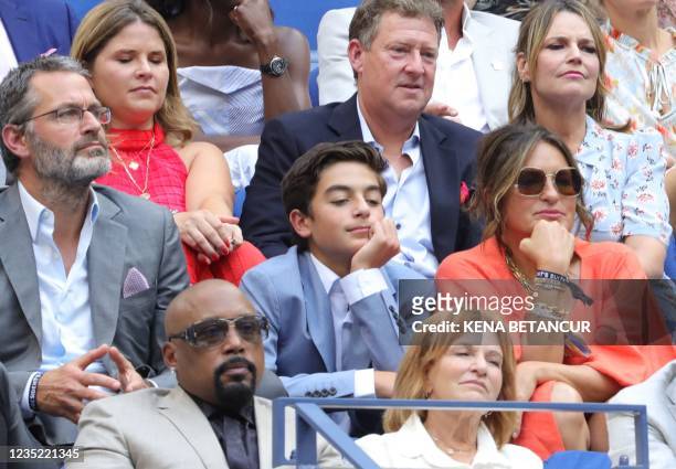 Actors Mariska Hargitay , her husband Peter Hermann , and their son Angus watch the match between Serbia's Novak Djokovic and Russia's Daniil...