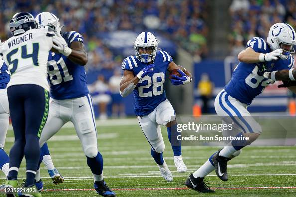 NFL: SEP 12 Seahawks at Colts NFL: SEP 12 Seahawks at Colts