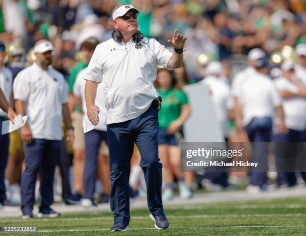 Brian Kelly Notre Dame Photos and Premium High Res Pictures - Getty Images