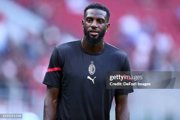 Tiemoue Bakayoko of AC Milan warm up prior to the Serie A match between AC Milan and SS Lazio at Stadio Giuseppe Meazza on September 12, 2021 in...