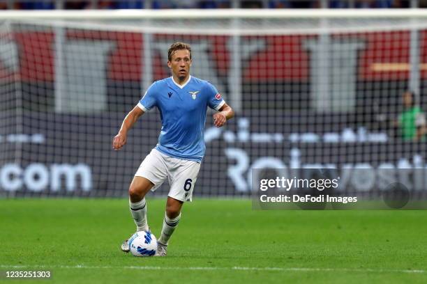 Lucas Leiva of SS Lazio controls the ball during the Serie A match between AC Milan and SS Lazio at Stadio Giuseppe Meazza on September 12, 2021 in...