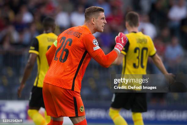 Goalkeeper David von Ballmoos of BSC Young Boys gestures during the UEFA Champions League group F match between BSC Young Boys and Manchester United...