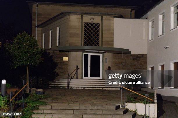 September 2021, North Rhine-Westphalia, Hagen: The square in front of the entrance to the Jewish Community building is empty after the end of the...