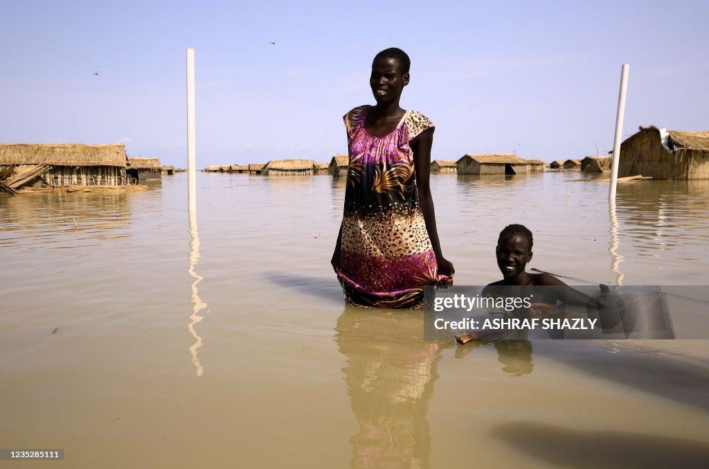 TOPSHOT-SUDAN-CONFLICT-REFUGEES-FLOODS