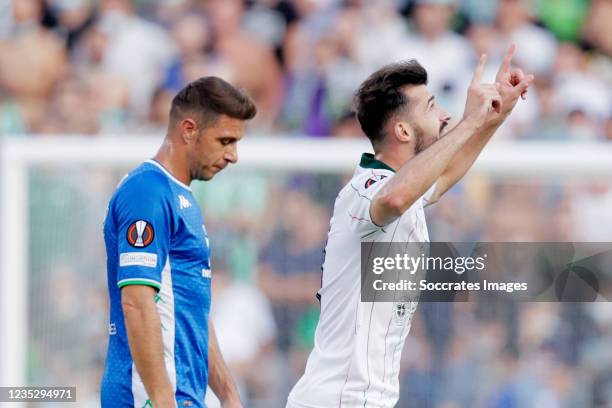 Albian Ajeti of Celtic FC celebrates 0-1 during the UEFA Europa League match between Real Betis Sevilla v Celtic at the Estadio Benito Villamarin on...