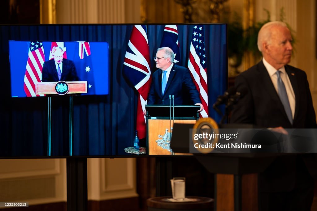 President Biden announces that the US will share nuclear submarine technology with Australia