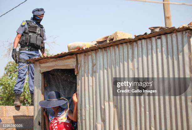 Mathole Photos and Premium High Res Pictures - Getty Images