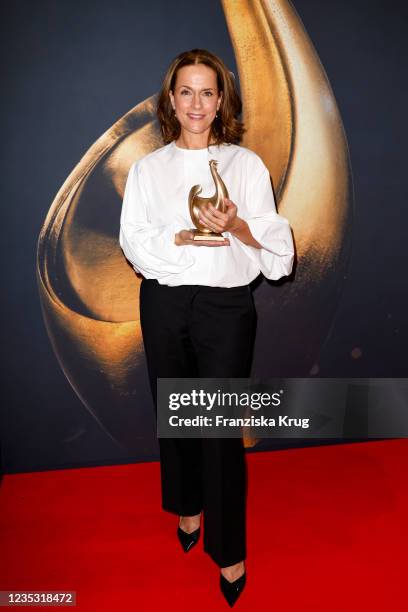 Claudia Michelsen during the Goldene Henne Award 2021 at Kongresshalle am Zoo Leipzig on September 17, 2021 in Leipzig, Germany.