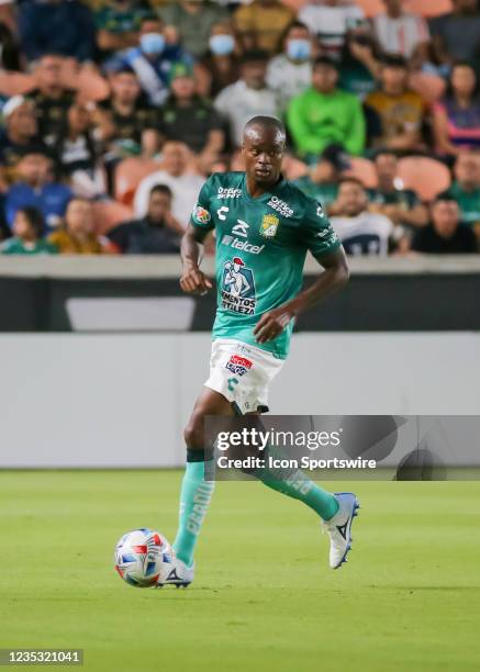Club Leon defender Stiven Barreiro dribbles the ball during the Leagues Cup semifinal soccer match between Pumas and Club Leon on September 15, 2021...