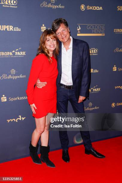 Actress Ina Paule Klink and Roland Suso Richter attend the Goldene Henne Award 2021 at Kongresshalle am Zoo Leipzig on September 17, 2021 in Leipzig,...