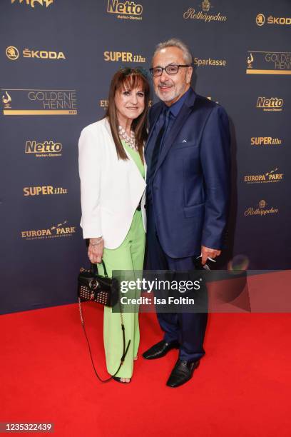 Actor Wolfgang Stumph and Christine Stumph attend the Goldene Henne Award 2021 at Kongresshalle am Zoo Leipzig on September 17, 2021 in Leipzig,...