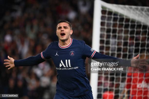 Paris Saint-Germain's Argentinian forward Mauro Icardi celebrates scoring his team's second goal during the French L1 football match between...