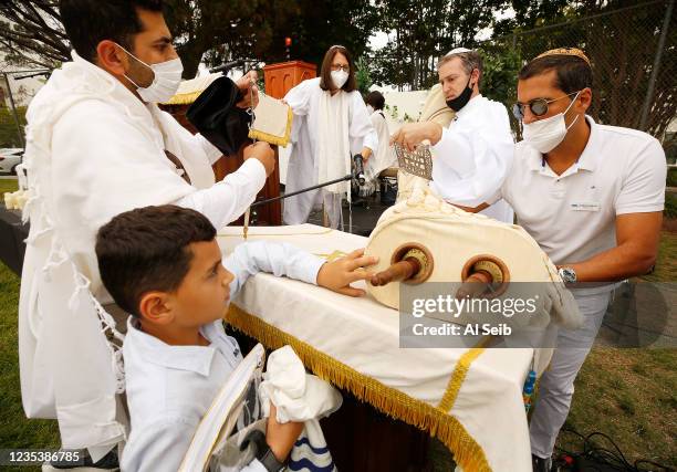 Julien Rashti Jesus Atonement Fotografías e imágenes de stock - Getty Images