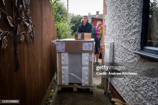 Air source heat pump installers from Solaris Energy installing a Vaillant Arotherm plus 7kw air source heat pump unit into a 1930s built house in...