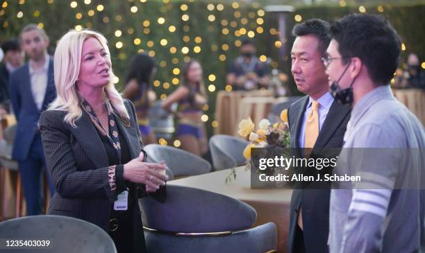 September 20: Sun-Ho Lee, Bibigo Head of Global Business Planning, right, Wookho Kyeong, second from right, CMO of CJ CheilJedang, and Jeanie Buss,...