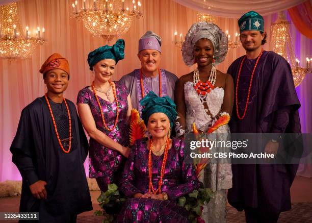 Bawongo Its wedding time! With a traditional Nigerian wedding approaching, the Wheelers are formally introduced to Abisholas family. Also, while Bob...