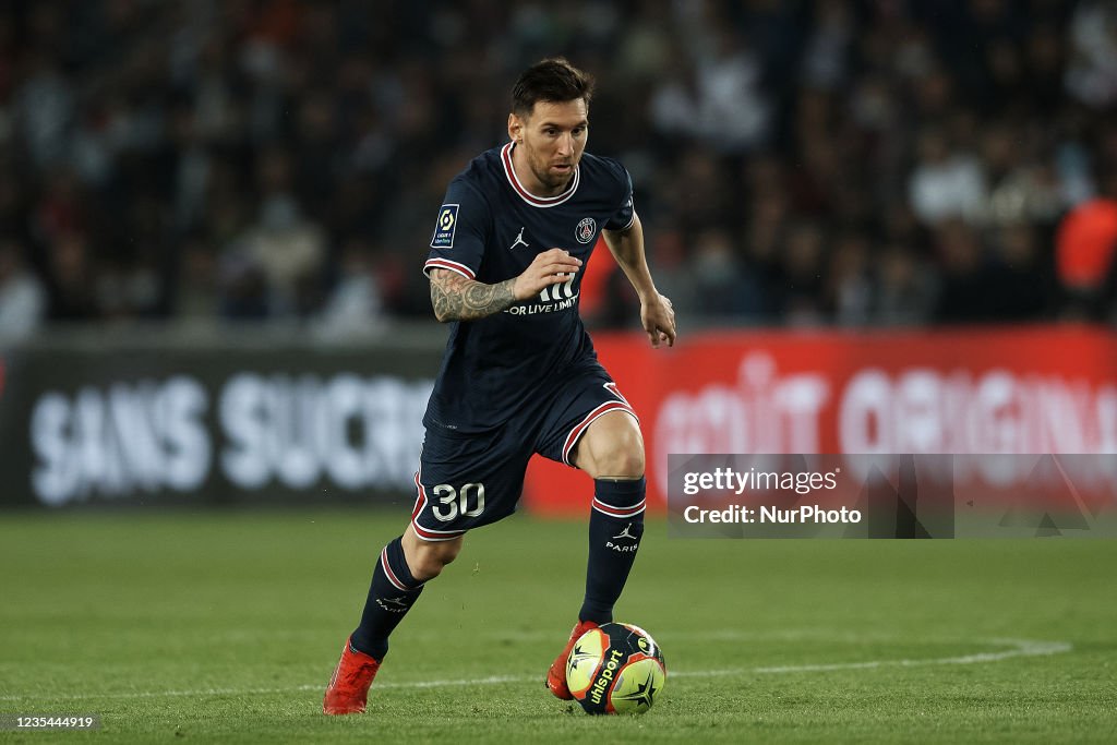 Paris Saint Germain v Olympique Lyonnais - Ligue 1 Uber Eats