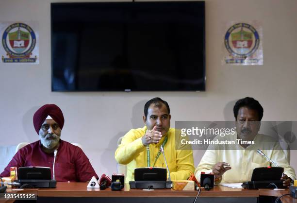 All the three Mayors of South, Mukesh Suryan, North Raja Iqbal Singh and East Delhi Shyam Sundar Aggarwal address a joint press conference on new...
