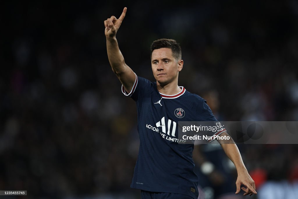 Paris Saint Germain v Olympique Lyonnais - Ligue 1 Uber Eats