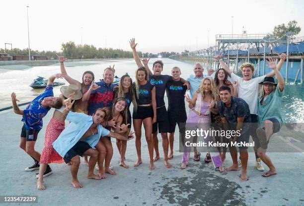 The Ultimate Surfers Friendships and alliances built along the way are pushed to the sand as two men and two women meet in the final showdown....