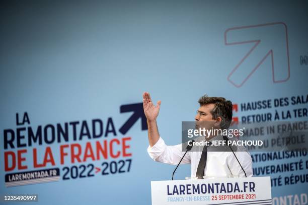 French former PS Economy Minister and candidate for the presidential election Arnaud Montebourg delivers a speech during the traditional "Fete de la...