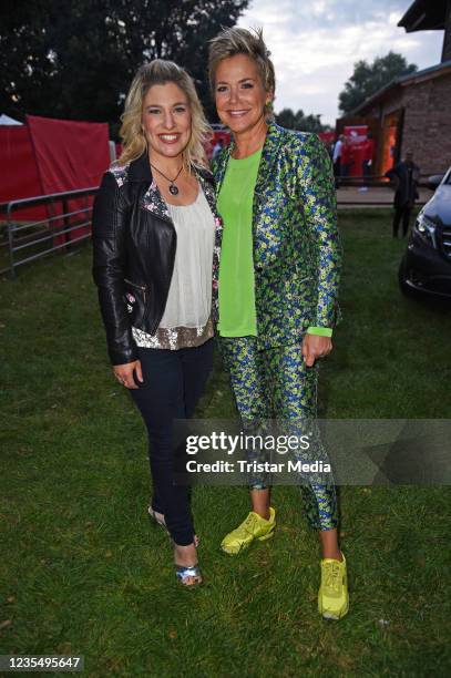 Laura Wilde and Inka Bause during the SchlagerHammer-Marathon 2021 at MAFZ Erlebnispark Paaren on September 25, 2021 in Schoenwalde-Glien near...