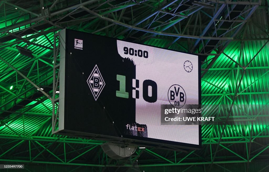 FBL-GER-BUNDESLIGA-MOENCHENGLADBACH-DORTMUND