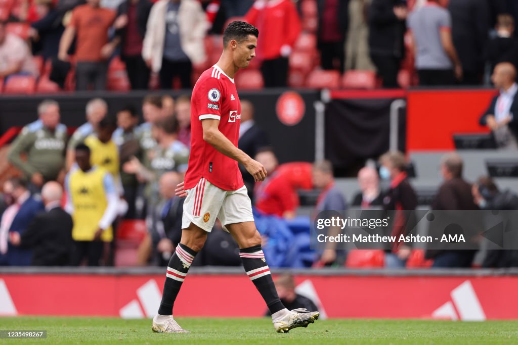 Manchester United v Aston Villa - Premier League