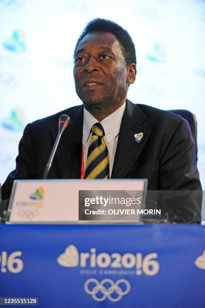 Brazilian former footballer Pele attends a press conference on September 30, 2009 in Copenhagen to promote the Rio 2016 Olympic bid. The...