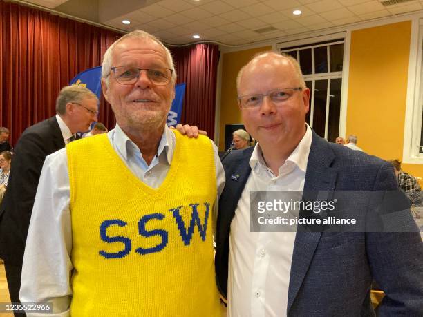 September 2021, Schleswig-Holstein, Flensburg: SSW party leader Flemming Meyer and Stefan Seidler, top candidate of the Southern Schleswig Voters'...