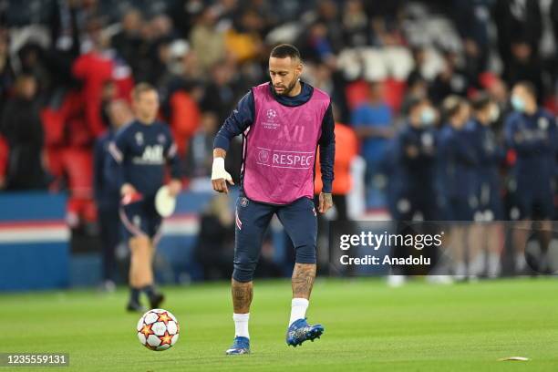 Neymar Jr. Of Paris Saint-Germain warms up before the UEFA Champions League group A match between Paris Saint-Germain and Manchester City at Parc des...
