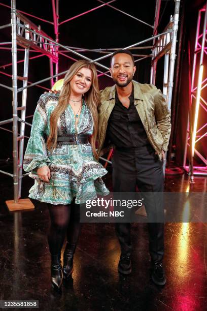 Blind Auditions" -- Pictured: Kelly Clarkson, John Legend --