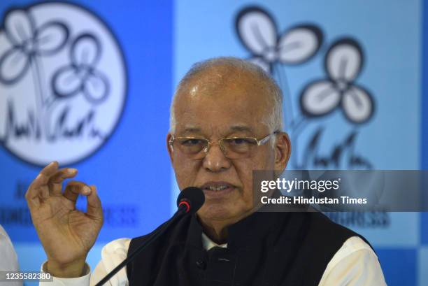 Former Congress leader and Goa chief minister Luizinho Faleiro interacts with media as he joins Trinamool Congress on September 29, 2021 in Kolkata,...