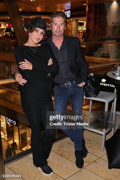 Anouschka Renzi and her partner Marc Zabinski attend the MIYO restaurant opening on September 29, 2021 in Hamburg, Germany.