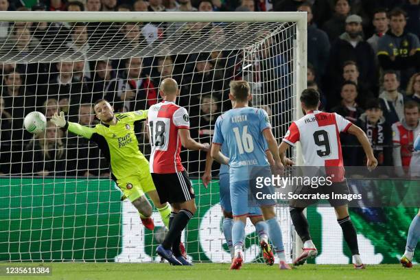 Justin Bijlow of Feyenoord can not stop goal scored by Tomas Holes of Slavia Prague during the Conference League match between Feyenoord v Slavia...