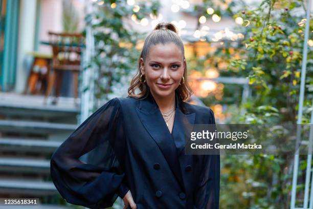 Cheyenne Pahde attends the House of Schwarzkopf Grand Opening photocall on September 30, 2021 in Berlin, Germany.