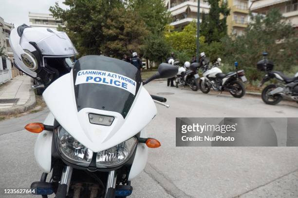 The moment police with cars and motorcycles arrested and detained the young men participating in the incidents. School incidents with attacks and...