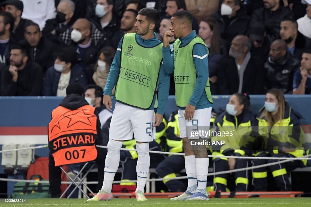 UEFA Champions League"Paris Saint-Germain v Manchester City"
