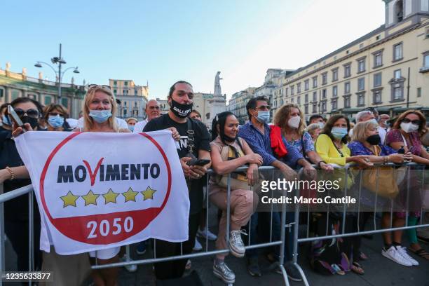 Supporters of the 5 Star Movement during a political rally for the administrative elections in Naples, in Dante square.