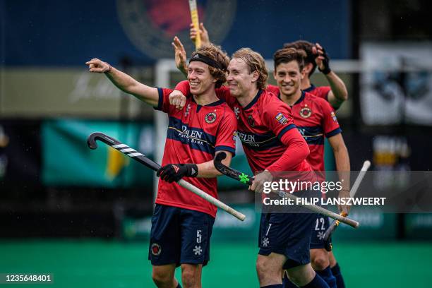 Dragons' players greet the public after a hockey game between Belgian KHC Dragons and UK Surbiton HC, Saturday 02 October 2021 in Brasschaat, in the...